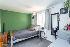 Bedroom- click for photo gallery